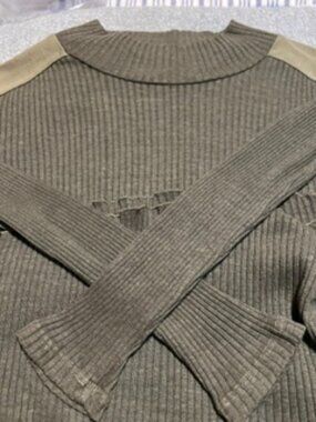 NWT Velvet Army Green Mock Turtleneck Long Sleeve Ribbed Sweater Size Med.